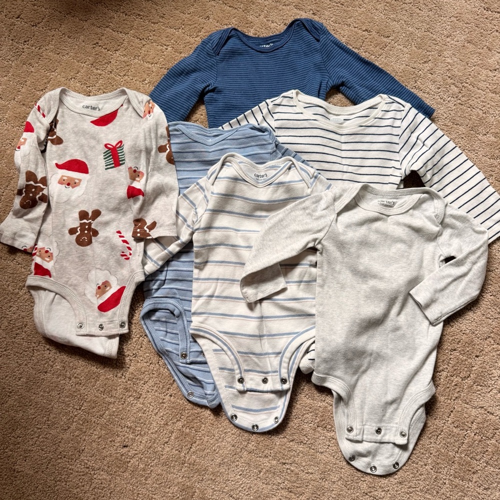 Lot of 6 Baby Boy Long Sleeve Onesies 💙 size 6 month